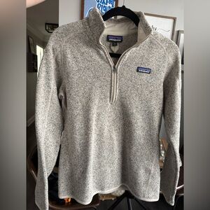 Patagonia Women’s Gray Quarter zip